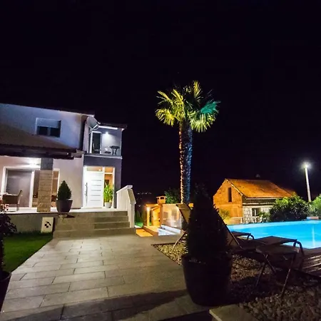 Vida Villa